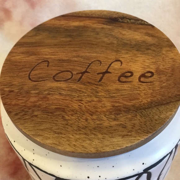 White & Black Geometric Ceramic Coffee Storage Canister NWT The Old Pottery Co - Picture 9 of 16